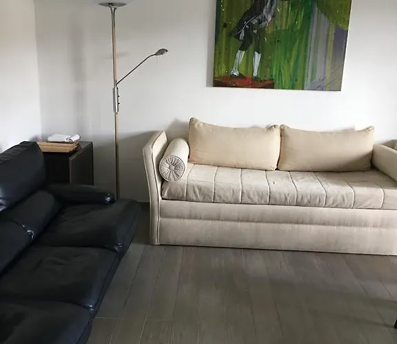 Megi San Peter アパート